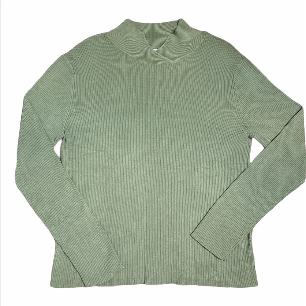 Green Ribbed Turtle Neck Top